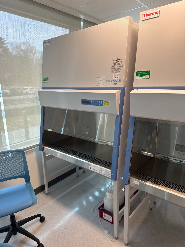 Image of Thermo 1300 Series A2 4' BioSafety Cabinet